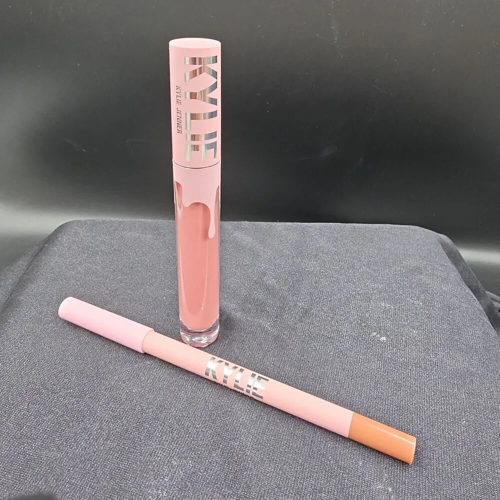 KYLIE JENNER Velvet Liquid Lipstick & Lip Liner 700 Bare Velvet Set of 2 New